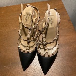 Valentino Garavani rockstud shoes size 39